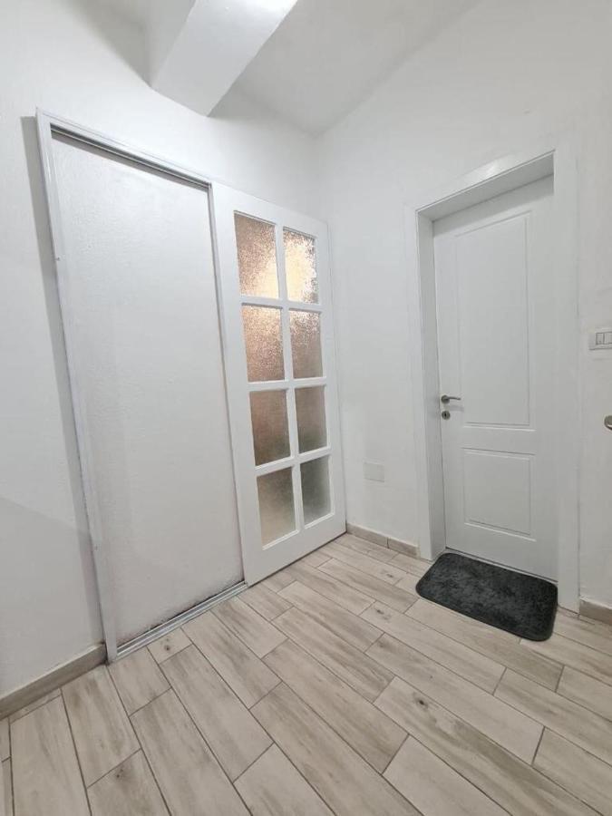 Home Center Korce Exterior foto